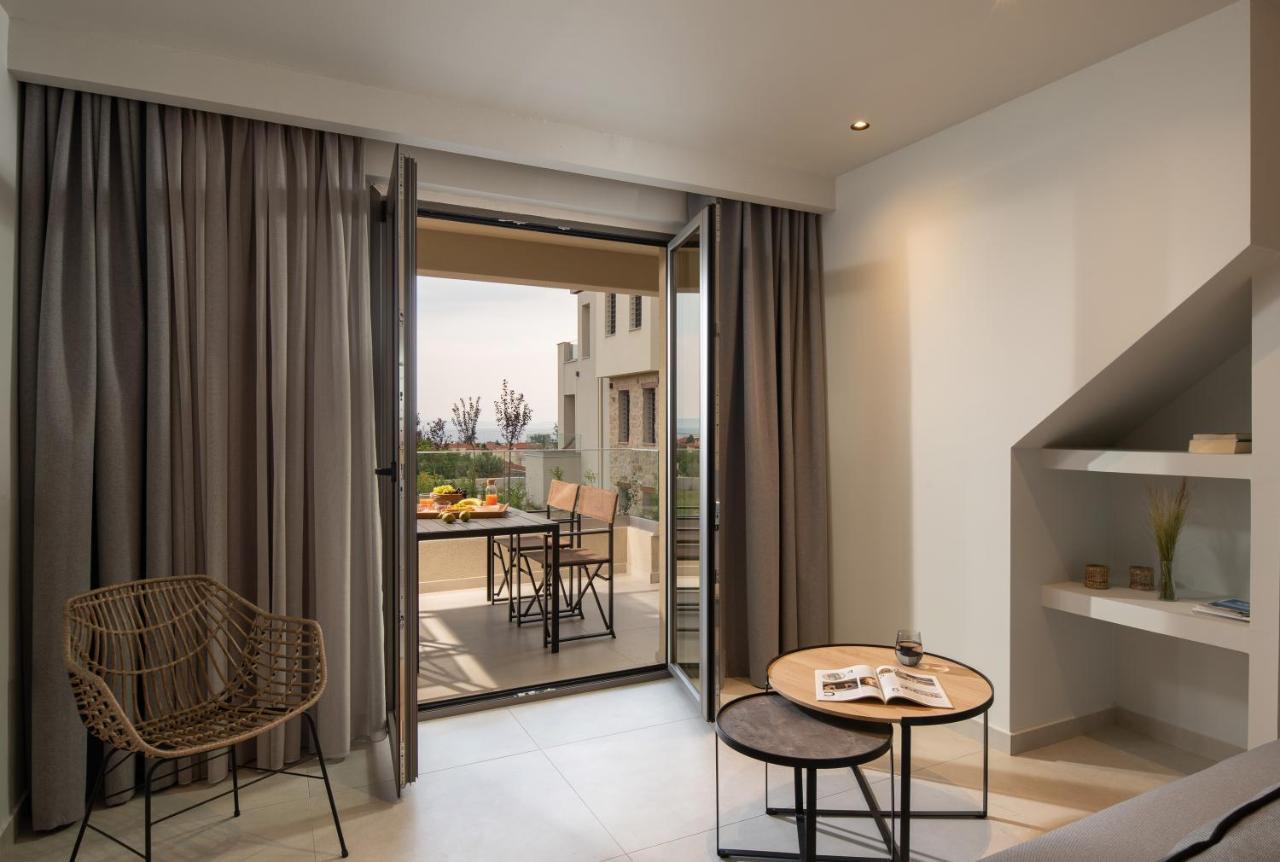 Melian Suites นิกิติ ภายนอก รูปภาพ