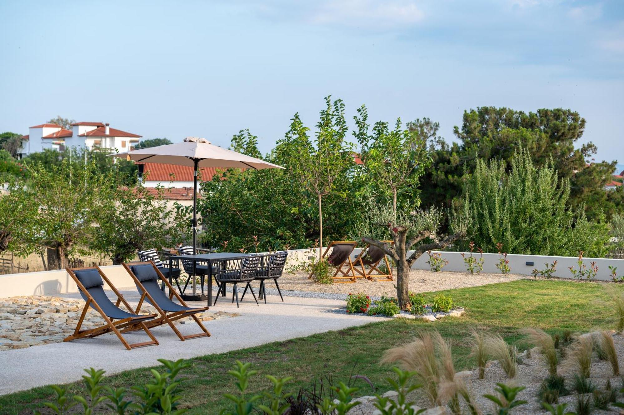 Melian Suites นิกิติ ภายนอก รูปภาพ